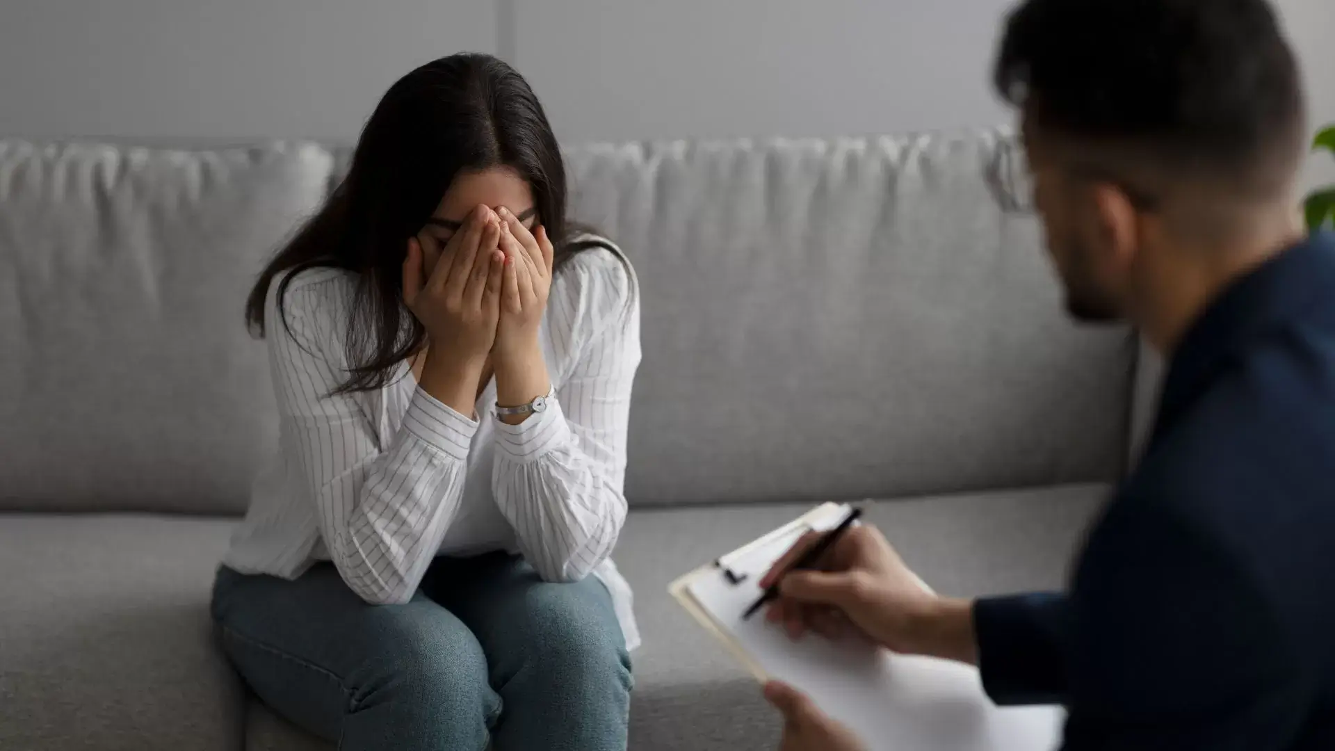 Can Emotional Abuse Lead to the Development of PTSD? 7 Exploring the Effects of PTSD and Emotional Abuse on Mental Health with the Guidance of a Psychotherapist